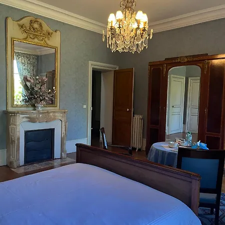 Demeure Des Payratons Bed & Breakfast Saint-Gerand-le-Puy